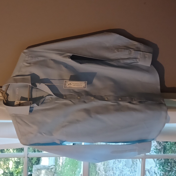 Southern Tide The Skipjack - Picture 1 of 6